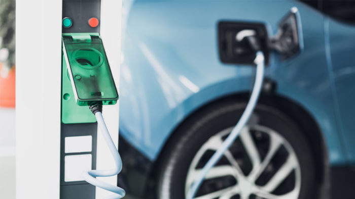 Carga de coche eléctrico